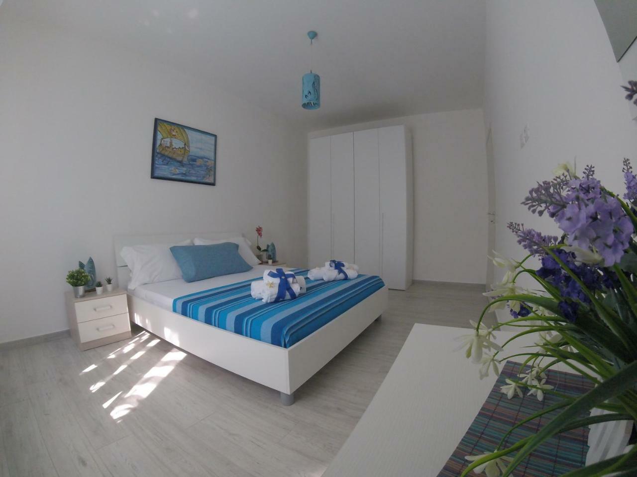 Oudeis Holidays Apartments Tropea Esterno foto